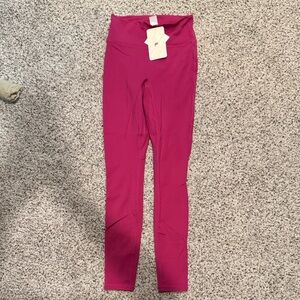 Fabletics Women’s XS Motion 365 Magenta Leggings - NWT
